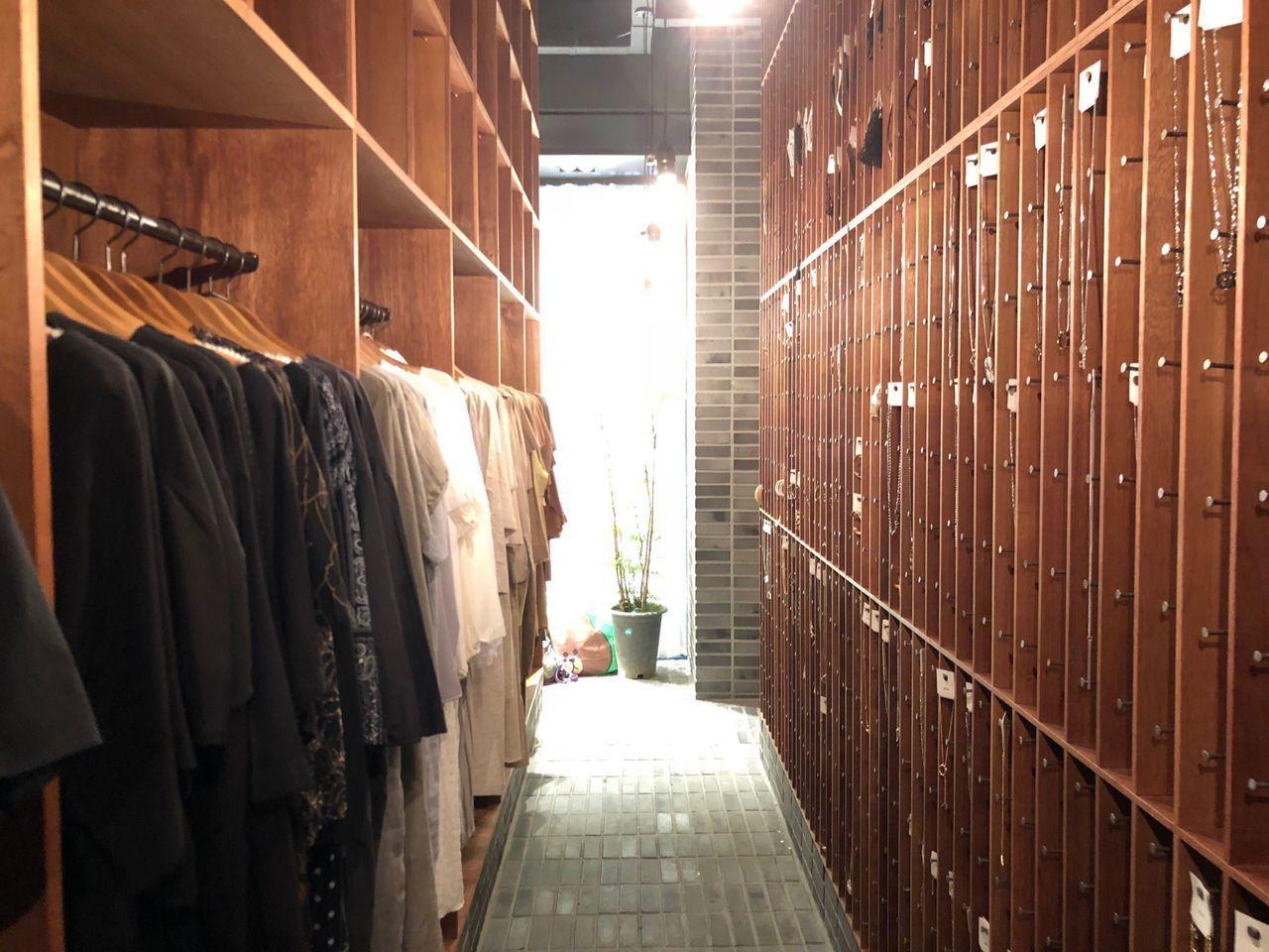 TOP 3 Korean Accessory Brands | TOP 3 Korean Accessory Brands ! Fashionable Jewelry that are loved by Koreans!